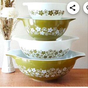 Vintage Pyrex Spring Blossom Daisy Cinderella Glass Mixing Bowl 441